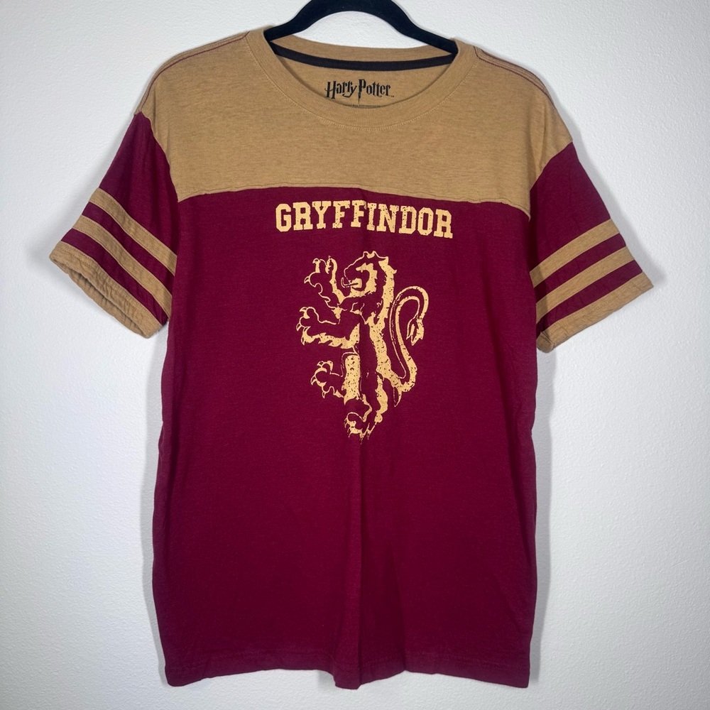 Harry Potter Gryffindor graphic t-shirt size XS - small Wizard